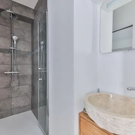 Apartment Beautiful Flat Next To Saint Lazare Opera